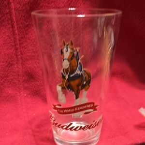 Budweiser Clear Pint Glass with Red and Brown Clydesdale Graphic